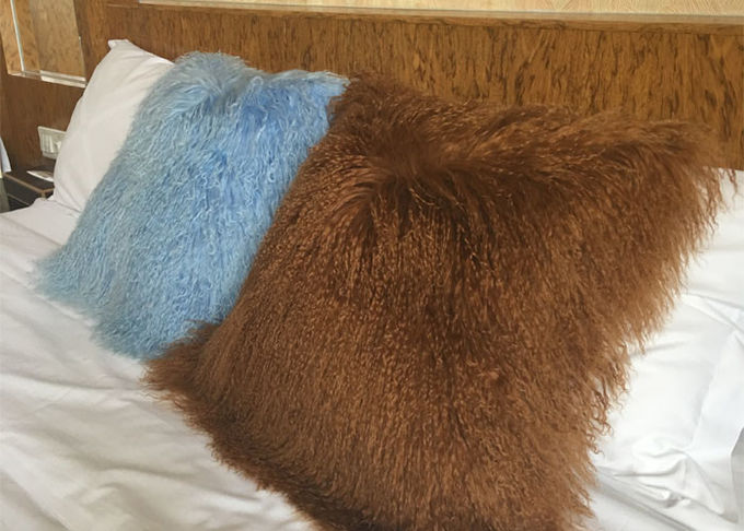 긴 곱슬머리에 안락한 가정 장식적인 크림 몽골 모피 베개