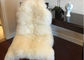 가정 장식적인 백색 진짜 양가죽 양탄자 긴 메리노 양모 모직 60 x 90cm 자연 형태  협력 업체