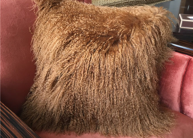 몽골 모피 베개 가정을 위한 호화스러운 염색된 진짜 긴 머리 양 모피 던짐